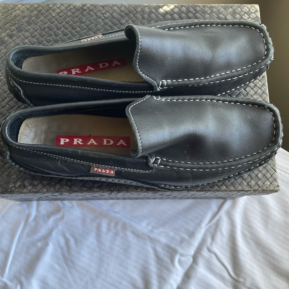 Prada men size 8 driving slip on loader. Black with white stitching
